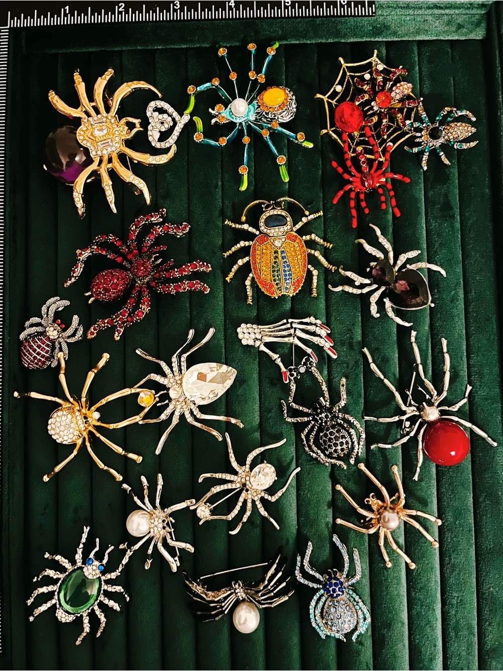 Lot 20 Vintage Style Spider Brooches Rhinestone Enamel Gothic Spider Web Pin